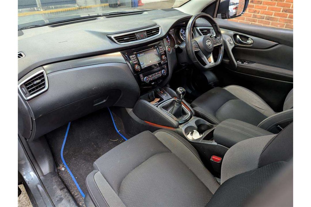 2018 NISSAN QASHQAI N-CONNECTA DIG-T - Image 9 of 26