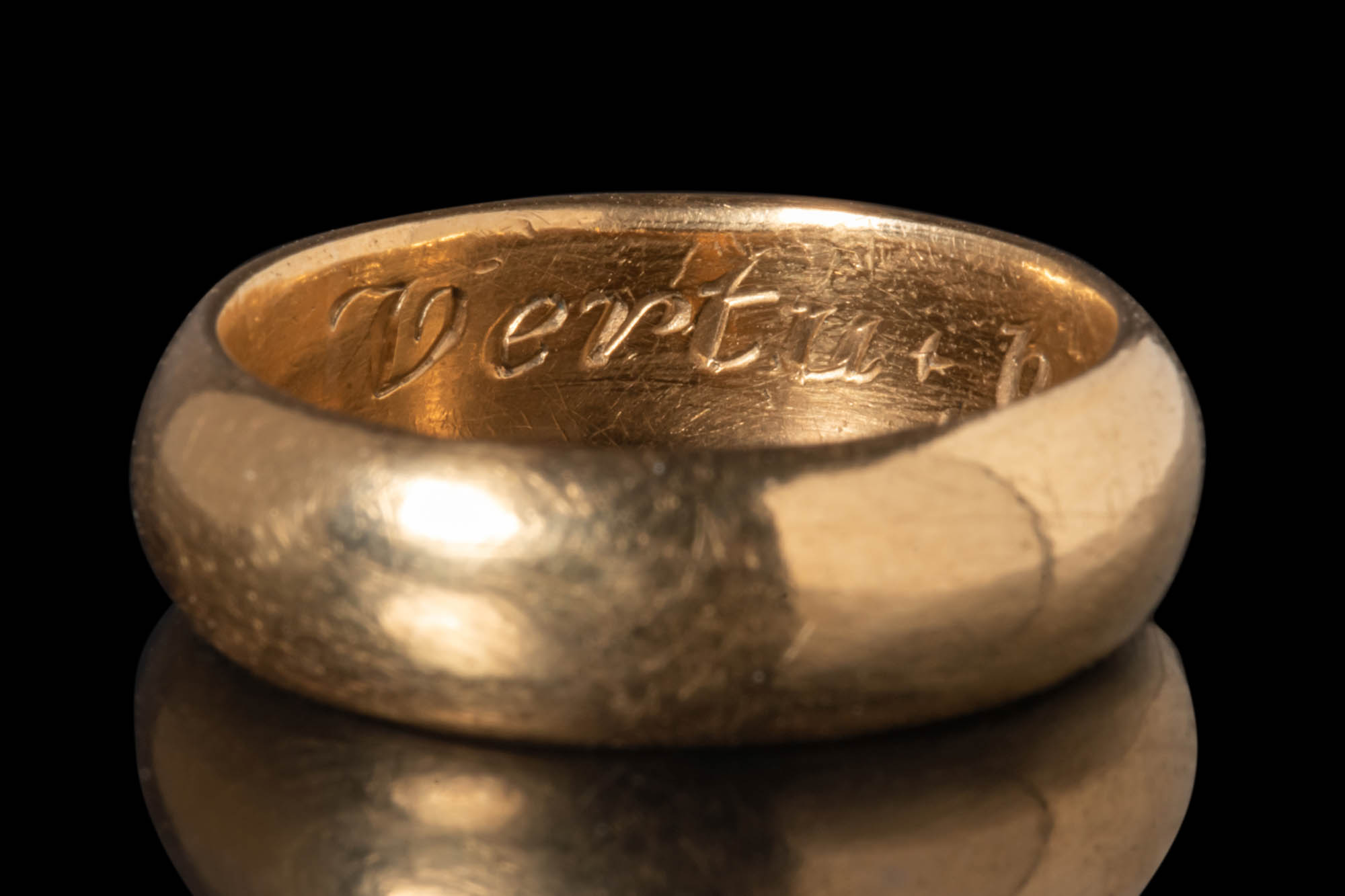MEDIEVAL POSY RING - Image 6 of 8