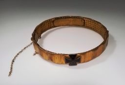 Armreifen, Grabenkunst Feldzug