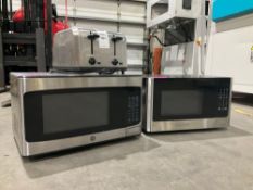 ( 1 ) BLACK & DECKER EM925AB9 MICROWAVE , ( 1 ) GE MICROWAVE & ( 1 ) HAMILTON BEACH TOASTER
