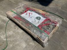 UNUSED RATCHET BINDERS & CHAINS SET, 5 BINDERS (9,200LB) &...10 G70 3/8