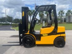 YALE FORKLIFT MODEL GDP050VXNKSF086, DIESEL, APPROX MAX CAPACITY 5000LBS, APPROX MAX HEIGHT 129in,