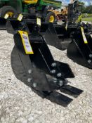 ( 1 ) UNUSED BUCKET WITH TEETH ATTACHMENT FOR MINI EXCAVATOR
