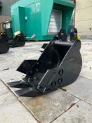 ( 1 ) UNUSED BUCKET WITH TEETH ATTACHMENT FOR MINI EXCAVATOR, APPROX 8IN WIDE...