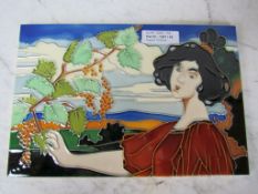 Fliese mit einer Geisha lasierte