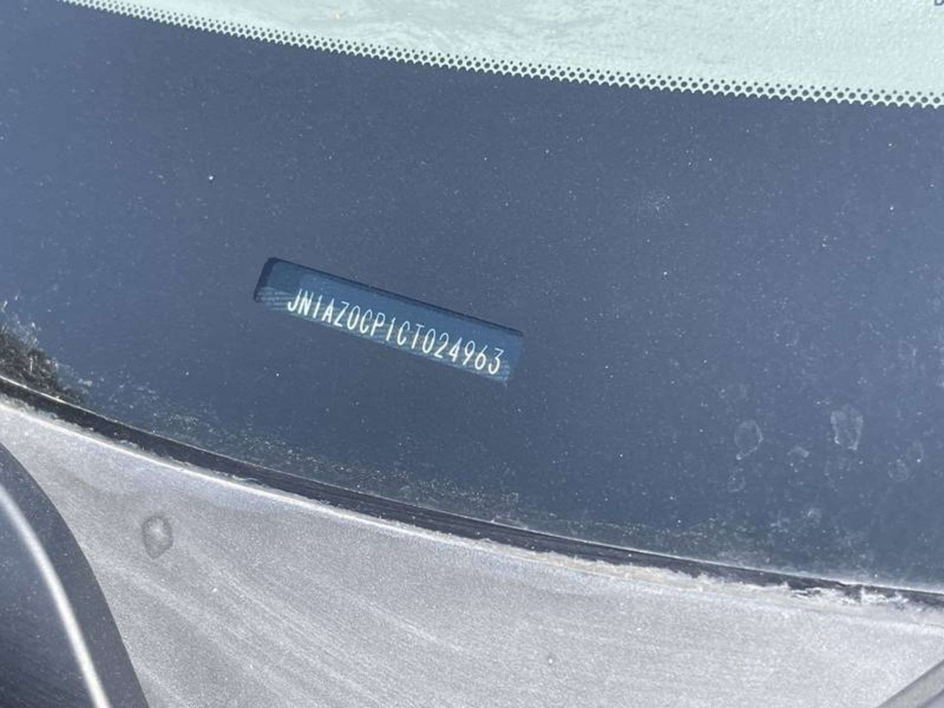 2012 Nissan LEAF 4 Door Hatchback - Image 11 of 40