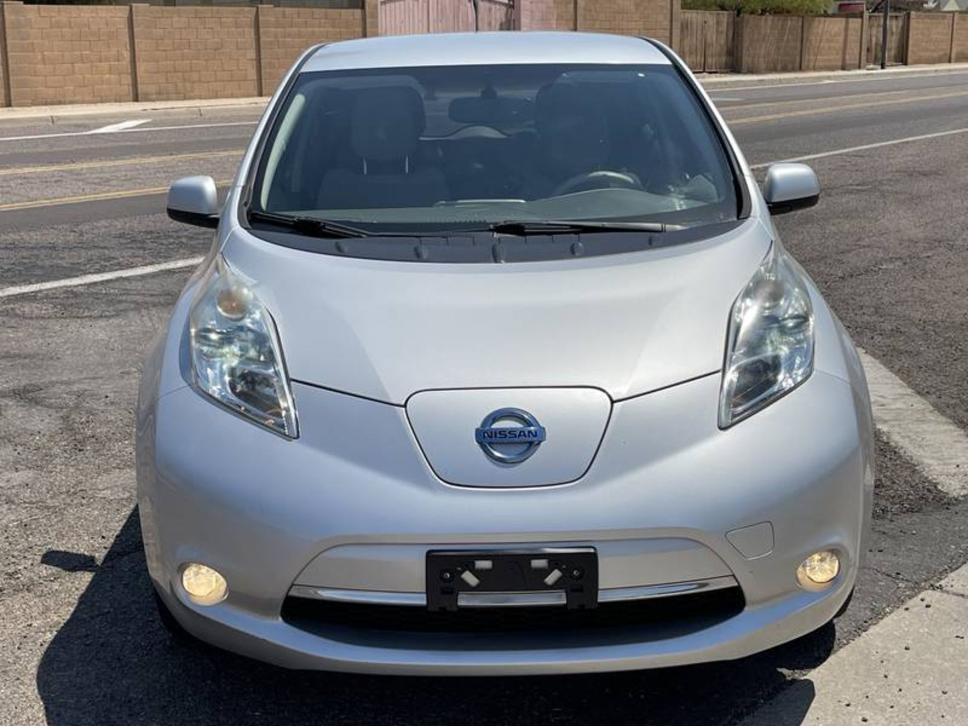 2012 Nissan LEAF 4 Door Hatchback - Image 7 of 40