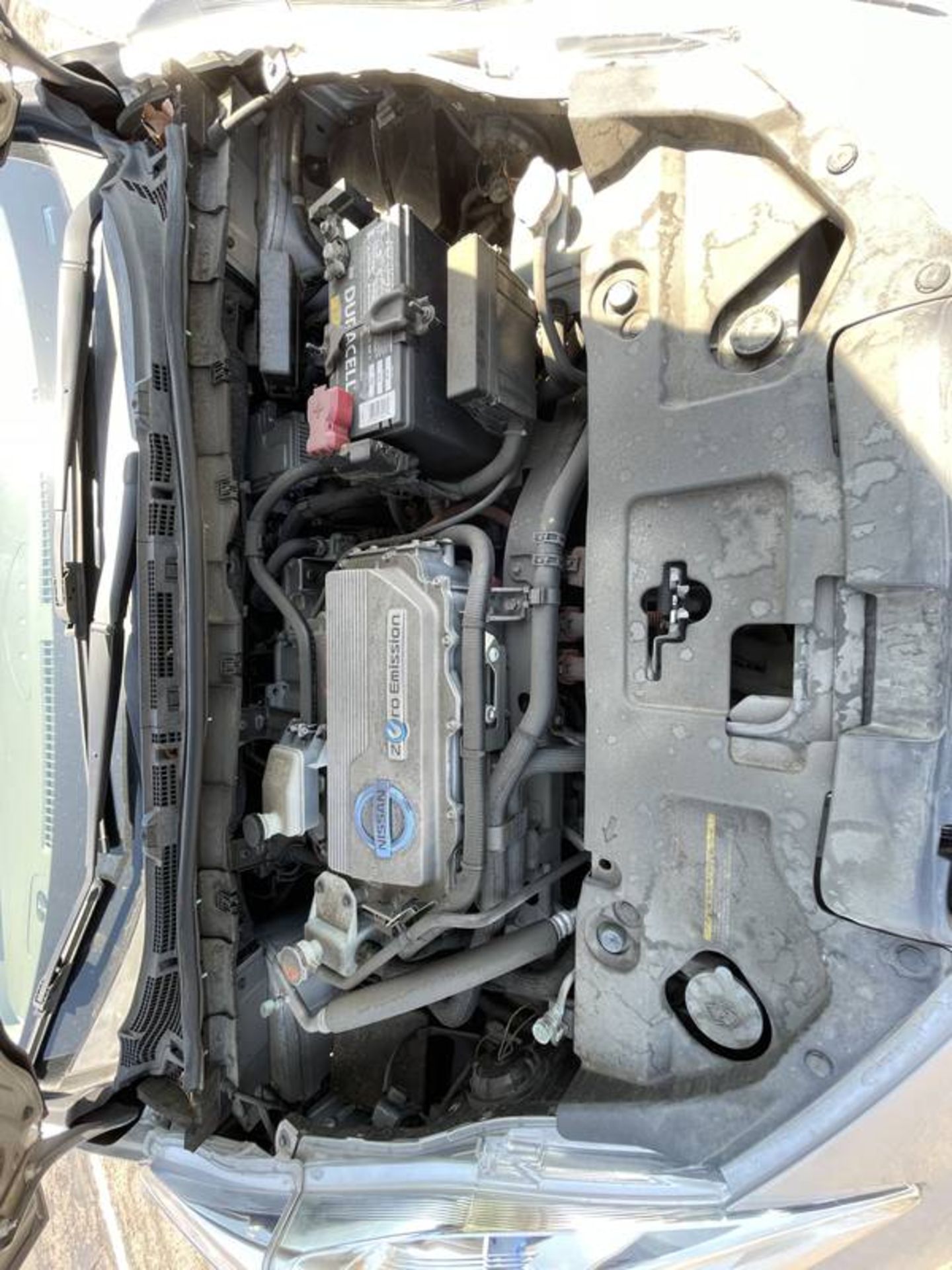 2012 Nissan LEAF 4 Door Hatchback - Image 30 of 40