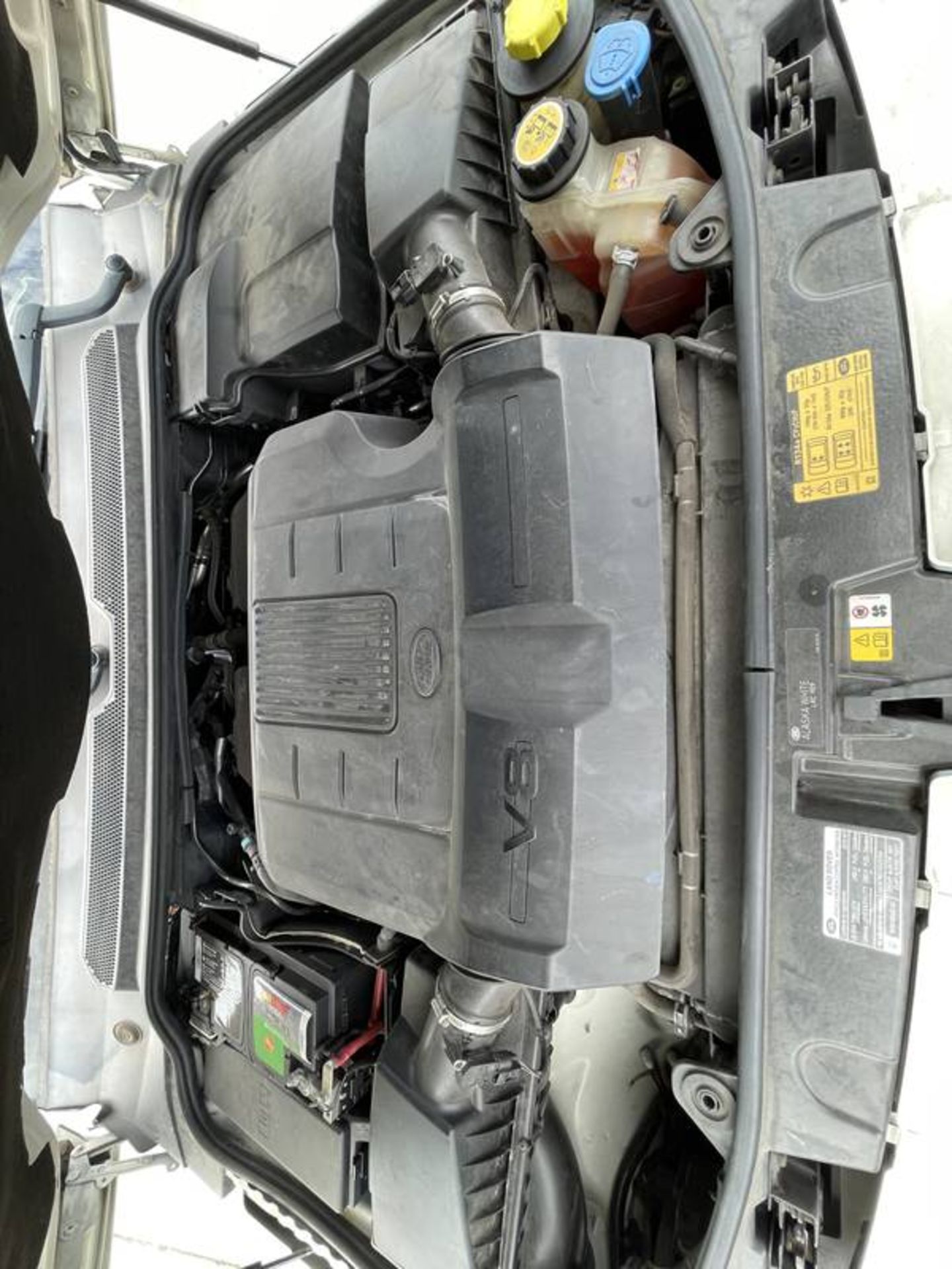 2010 Land Rover Range Rover Sport HSE 4 Door SUV - Image 26 of 40
