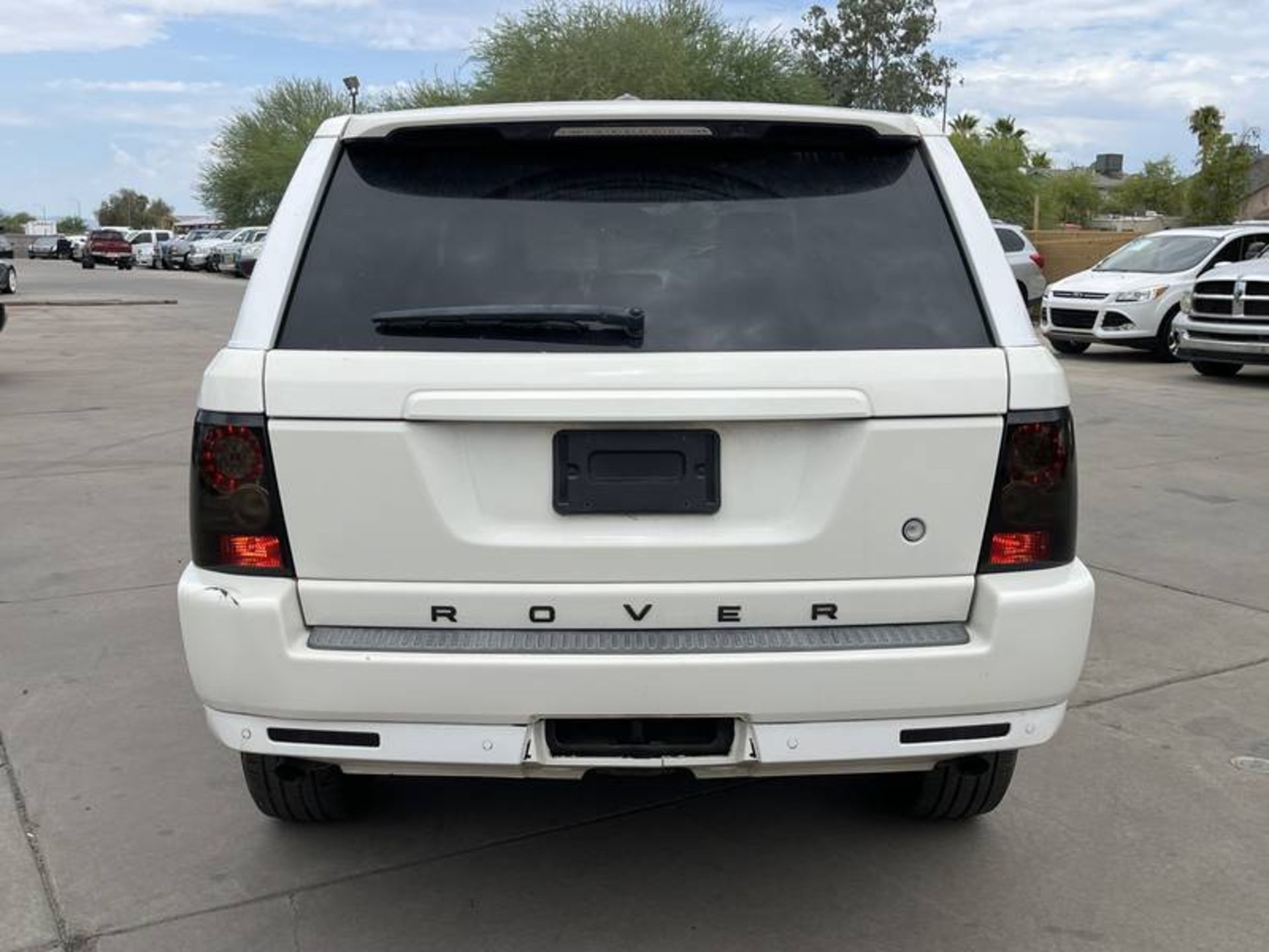 2010 Land Rover Range Rover Sport HSE 4 Door SUV - Image 7 of 40