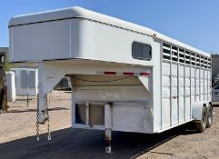 2004 Circle D Gooseneck Tandem Axle Horse Trailer