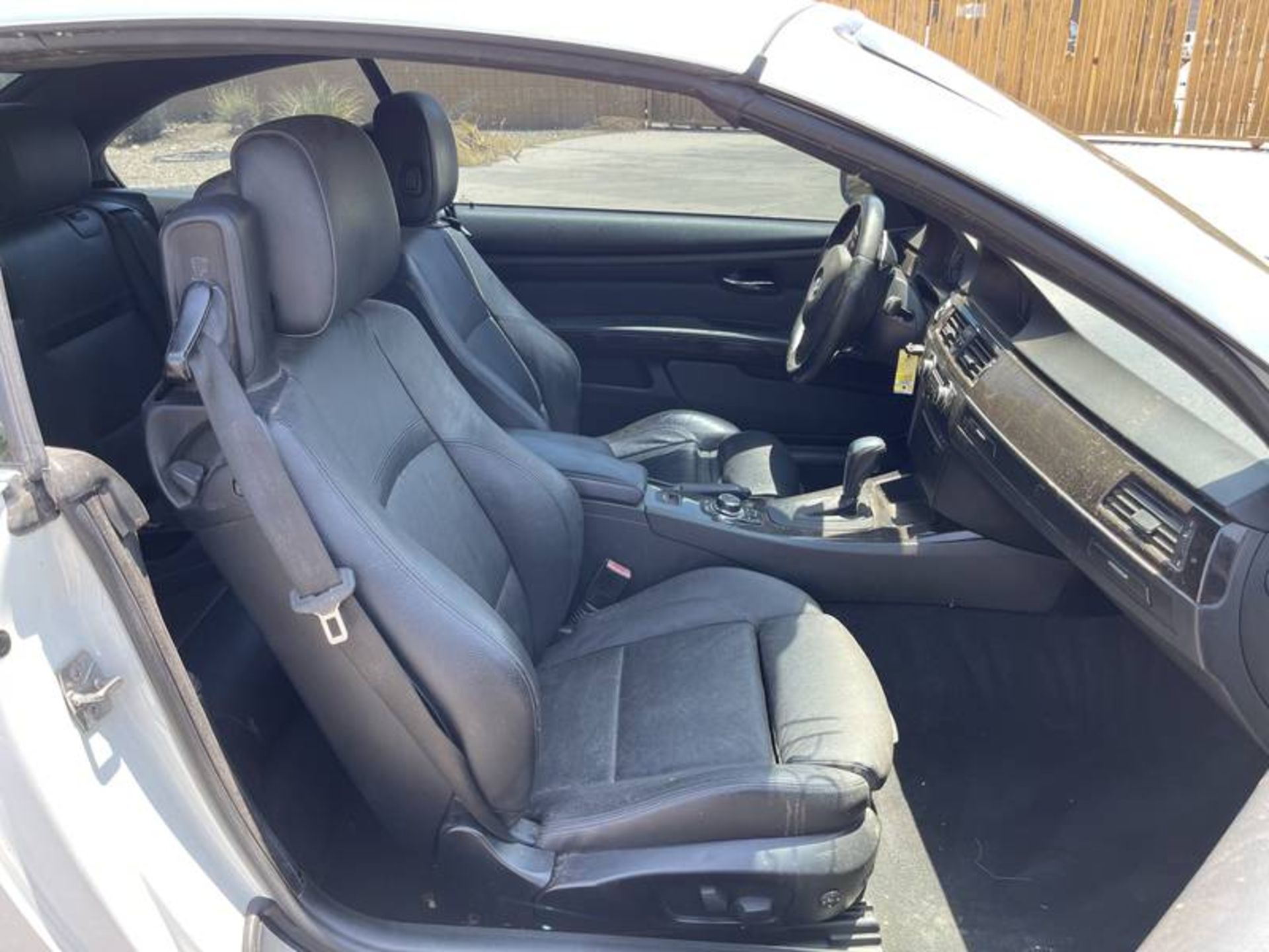 2012 BMW 3 Series 328i 2 Door Convertible - Image 16 of 35