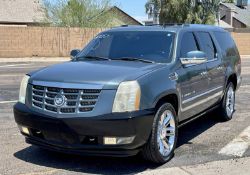 2008 Cadillac Escalade ESV 4 Door SUV