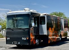 2003 Freightliner 39C Motorhome with Three Slide Outs