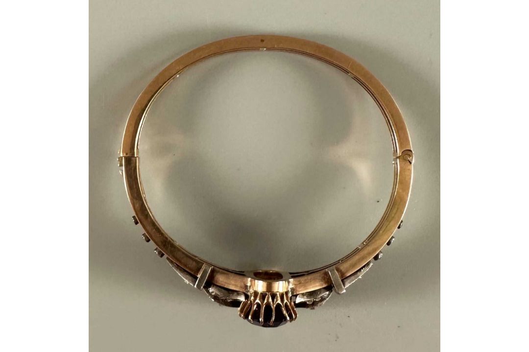 Armreif Gold 585 / 14 Karat, Antikschmuck, besetzt mit Amethyst und Diamanten, ca. 25,8 Gramm - Bild 2 aus 6