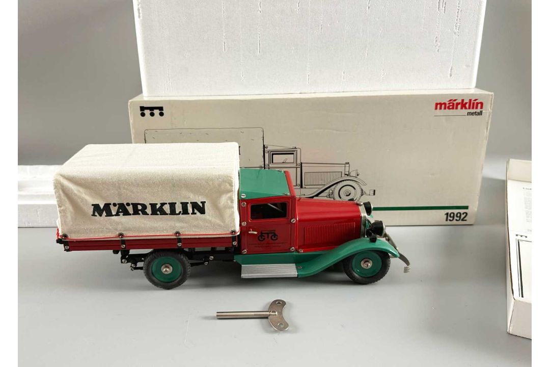 Märklin Metall 1992 Lieferwagen mit Plane 1105L LKW, mit Originalverpackung und Zertifikat - Bild 1 aus 4