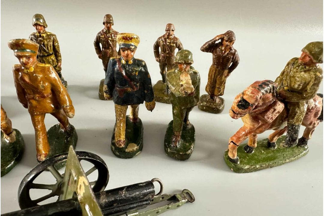 Konvolut alte Masse Soldaten wohl Ungarn, insgesamt 11 Stück, dazu Kanone - Bild 4 aus 7
