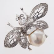 A pearl set 