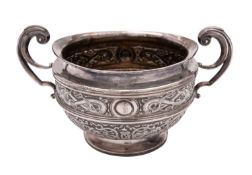 An Edwardian silver sugar basin by The Goldsmiths & Silversmiths Co.
