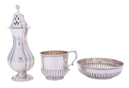 An Edward VII christening cup and bowl by William Comyns & Sons, London 1908,