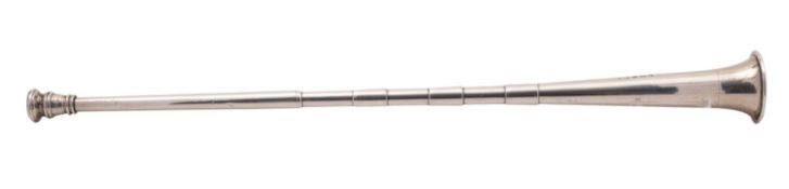 An Edwardian silver candle snuffer in the form of a hunting horn, maker IB, Birmingham 1908, 30.