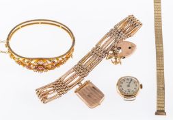 A mixed group of jewellery,