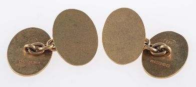 A pair of 9ct yellow gold cufflinks, pla
