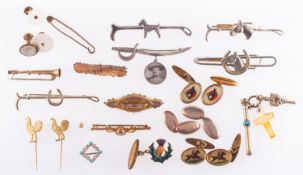 A collection of costume jewellery and so