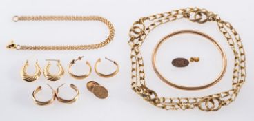 A mixed group of jewellery, to include a