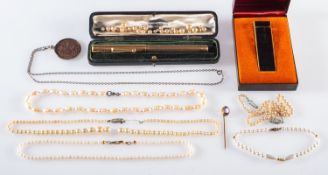 A mixed group of jewellery items to include a stick pin set with an oval cut purple stone,