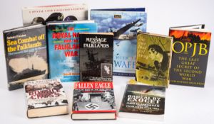 MILITARY HISTORY and literature. TINKER, David.