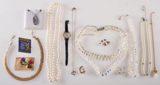 A mixed lot of costume jewellery, to inc