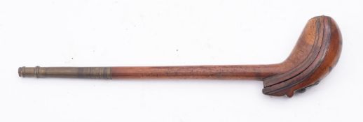 A late 18th/early 19th Century fruitwood clay pipe case with brass mounts and inlay,