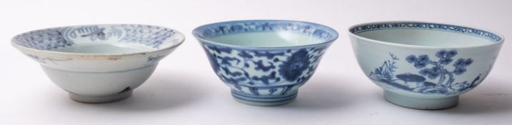 A group of wreck cargo, comprising a Nanking Scholar on a Bridge bowl,