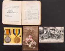 A WWI pair inscribed to '30814 Pte. E.H. Kentell. R. Berks. R.