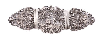 An Edward VII cast three section silver nurse's buckle by Goldsmiths & Silversmiths Company Ltd,