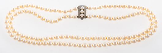 A double row pearl necklace, two strings of graduated cultured pearls, approx. 6mm to 6.