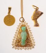 A mixed group of jewellery, to include a Phaistos coin disc pendant, marked 585, 1.