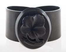 A Victorian mourning bangle,
