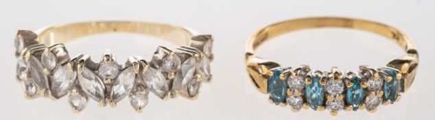 A group of two rings,