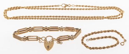 A mixed group of jewellery, including a 9ct gold gate bracelet with a heart padlock & safety chain,