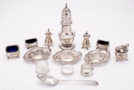 A mixed group of silver;