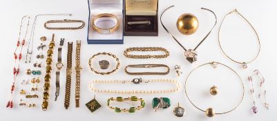 A mixed collection of costume & silver jewellery,