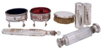 A collection of small silver, comprising