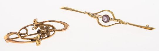 Two brooches, including a 15ct yellow go