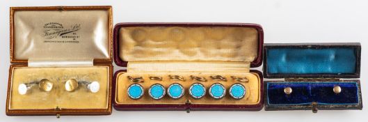 A mixed group of jewellery, including a