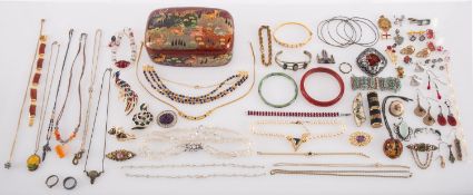 A mixed collection of costume jewellery,