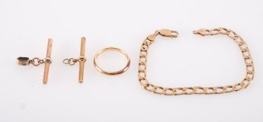 A mixed group of jewellery, including a