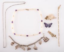 A mixed group of jewellery, including a