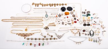 A mixed collection of jewellery and item